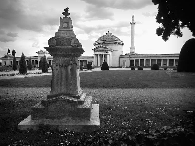 Perani Arte Funeraria