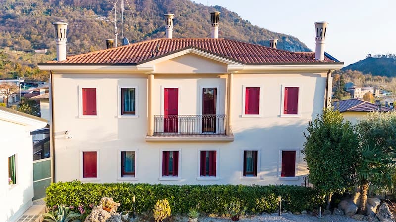 SANZOVO PITTURE SRLS - Imbianchini a Pieve di Soligo